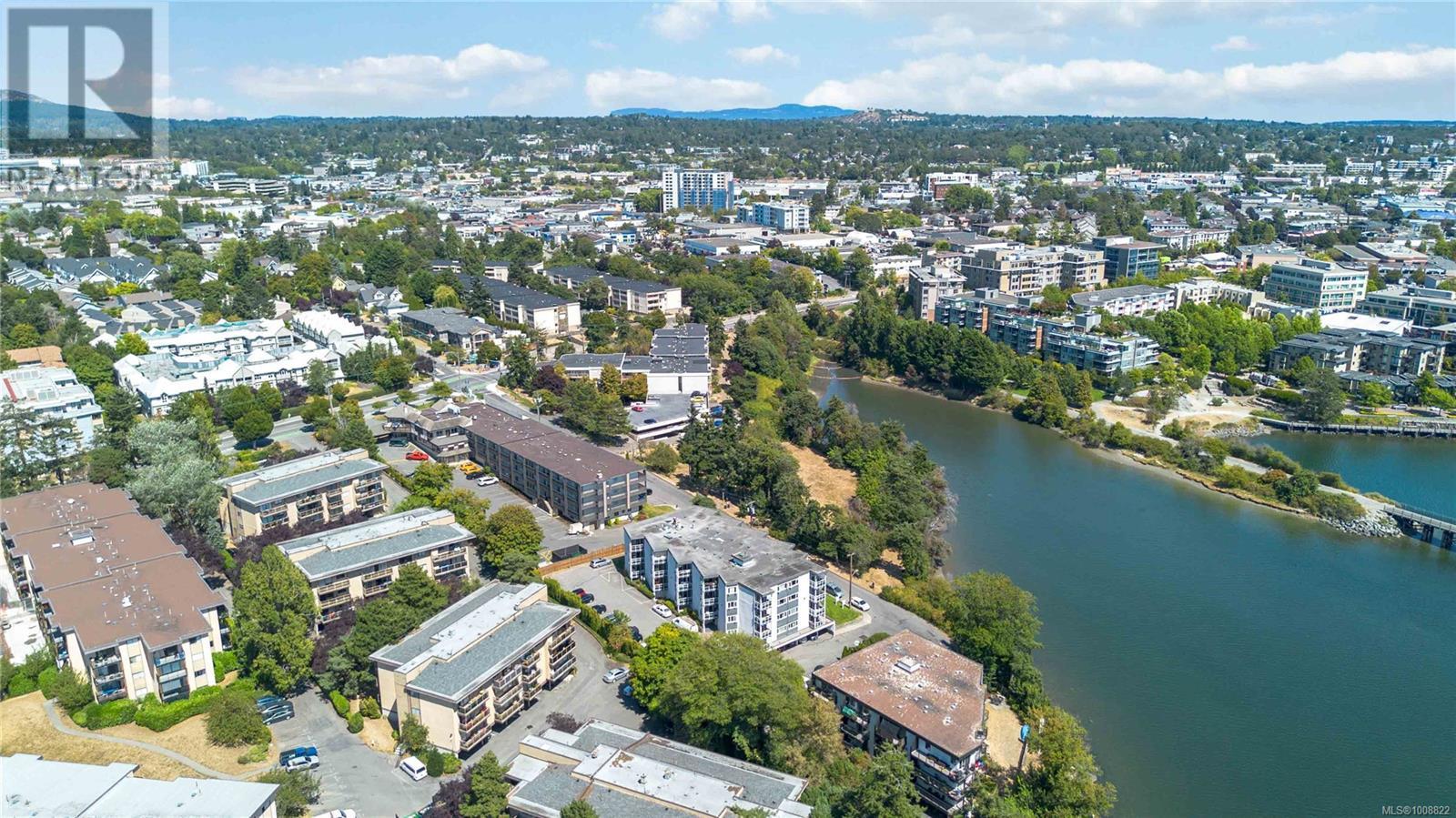 236 2930 Washington Avenue, Victoria