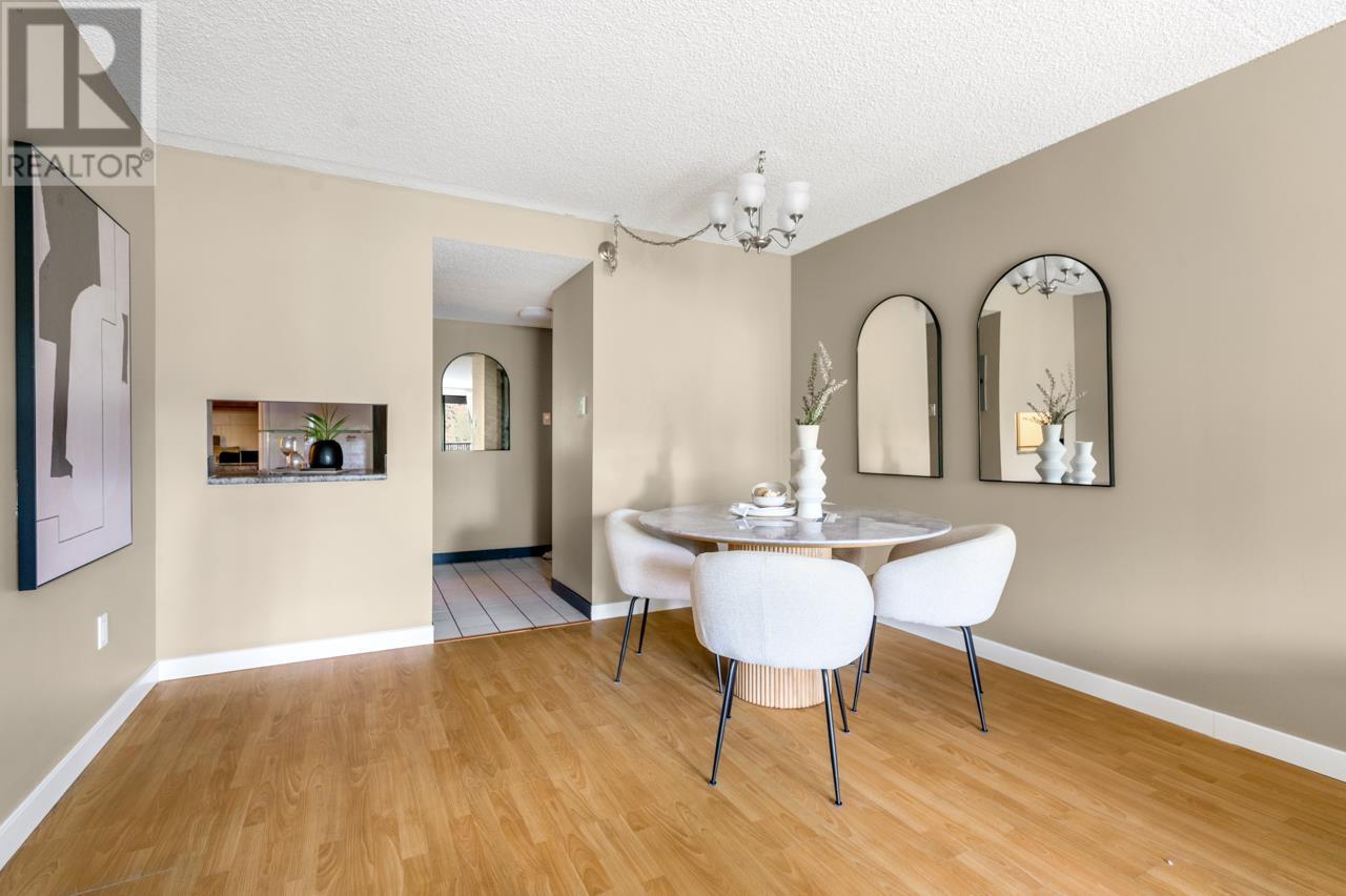 Photo 8 of 608 6595 Willingdon Avenue, Burnaby BC