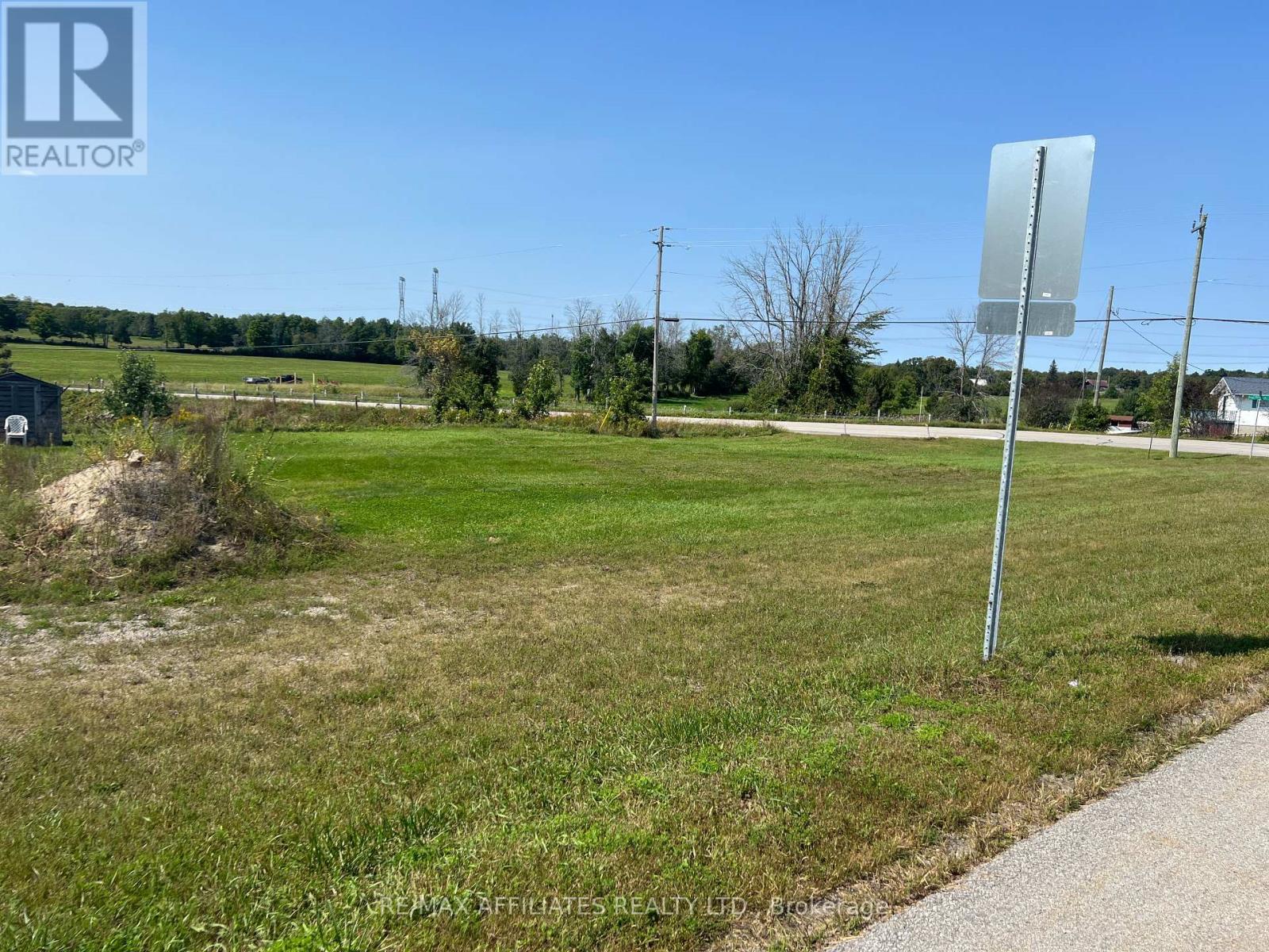 Photo 4 of 6435 Roger Stevens Drive, Montague ON