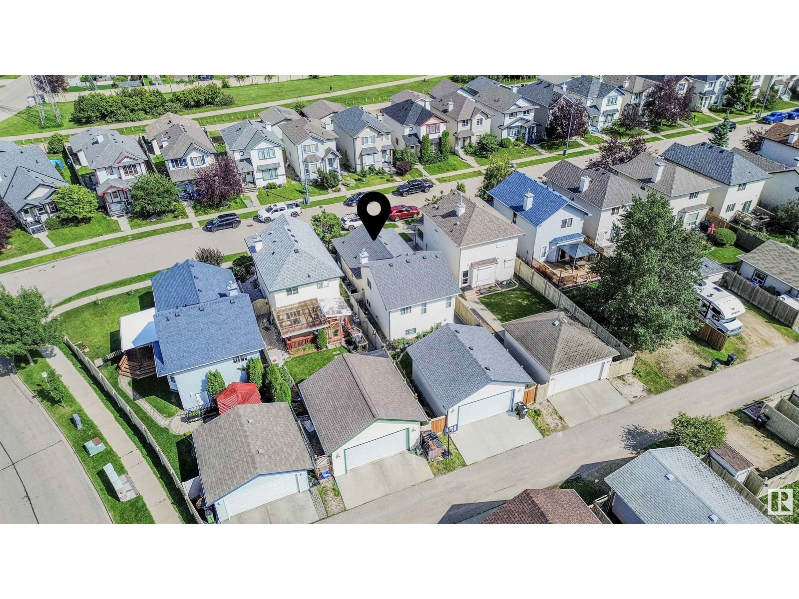 Photo 3 of 620 88 St Sw, Edmonton AB