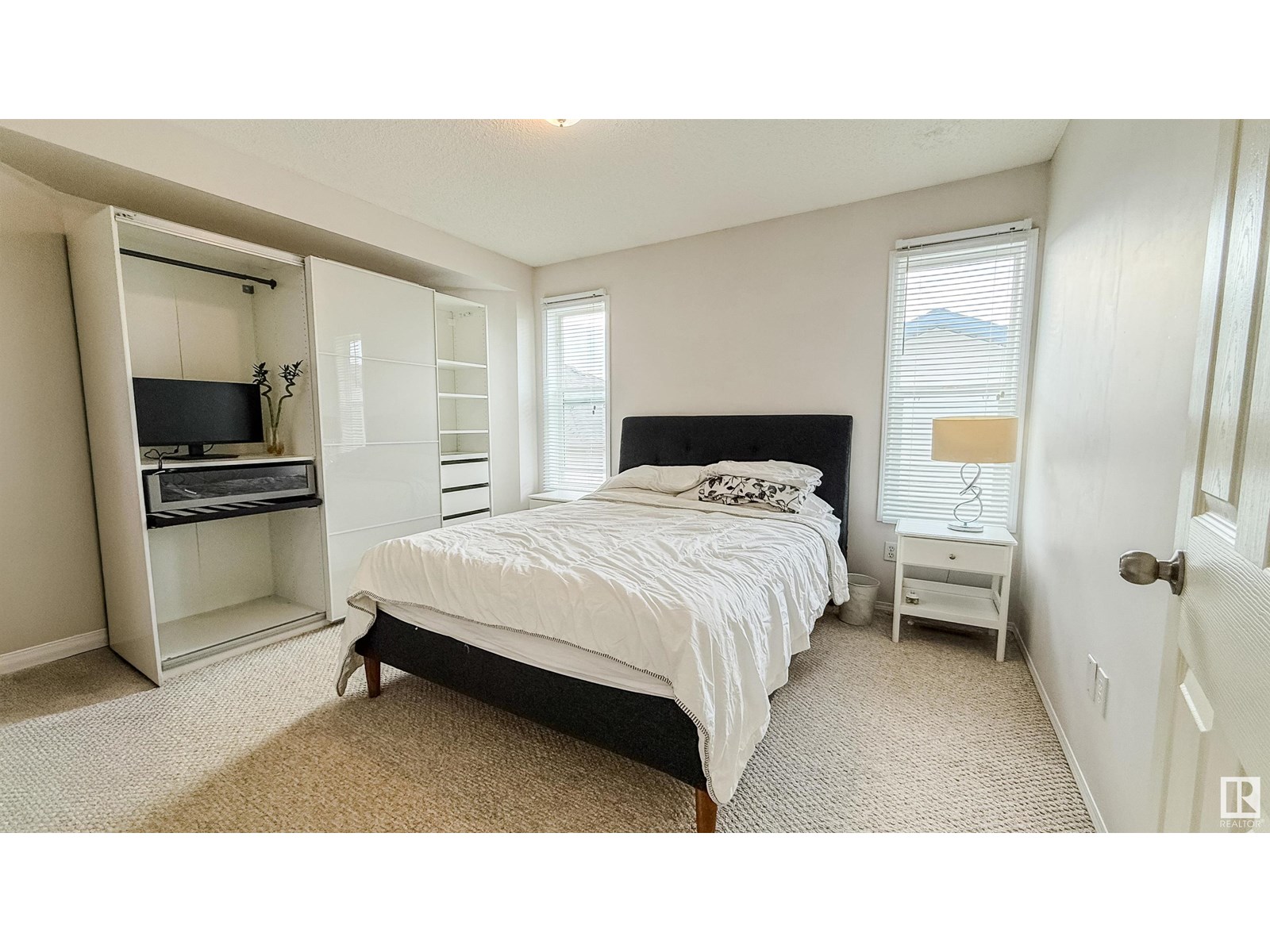 Photo 13 of 620 88 St Sw, Edmonton AB
