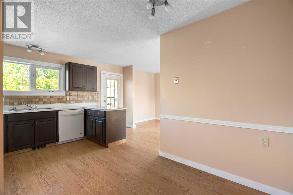 Photo 9 of 125 Bacon Place, Fort Mcmurray AB