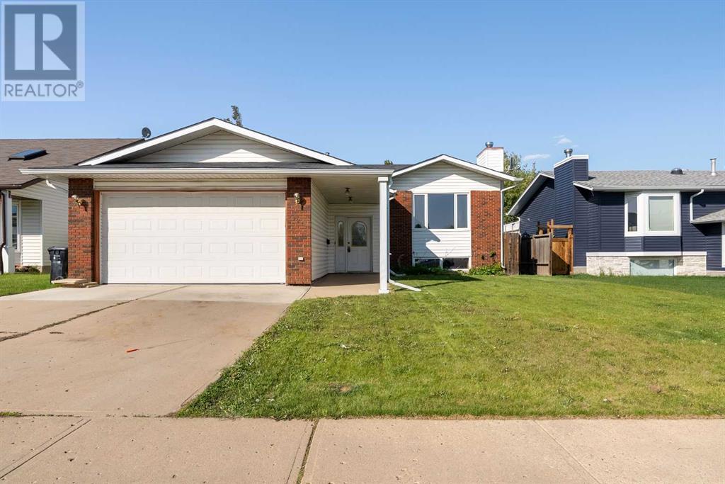Photo 1 of 125 Bacon Place, Fort Mcmurray AB