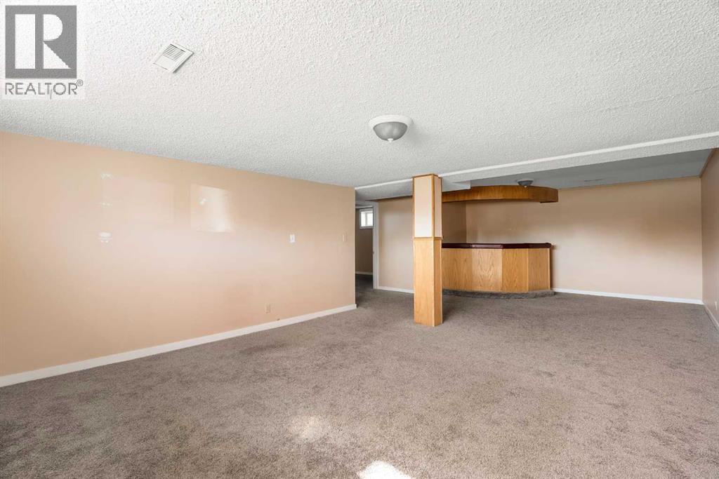 Photo 23 of 125 Bacon Place, Fort Mcmurray AB