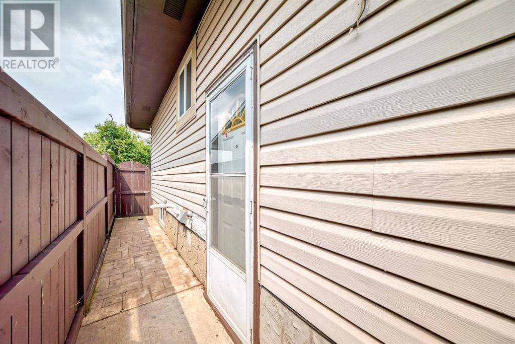 Single Family House Bungalow for Sale in  Pinegreen Close NE Pineridge Calgary 