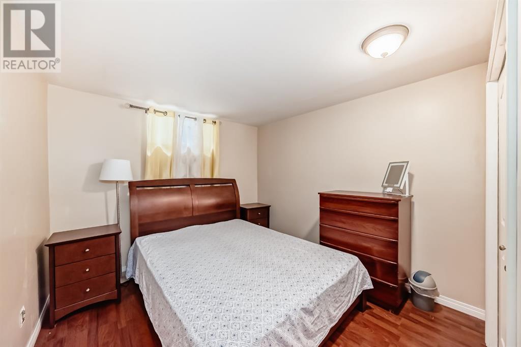 Single Family House Bungalow for Sale in  Pinegreen Close NE Pineridge Calgary 