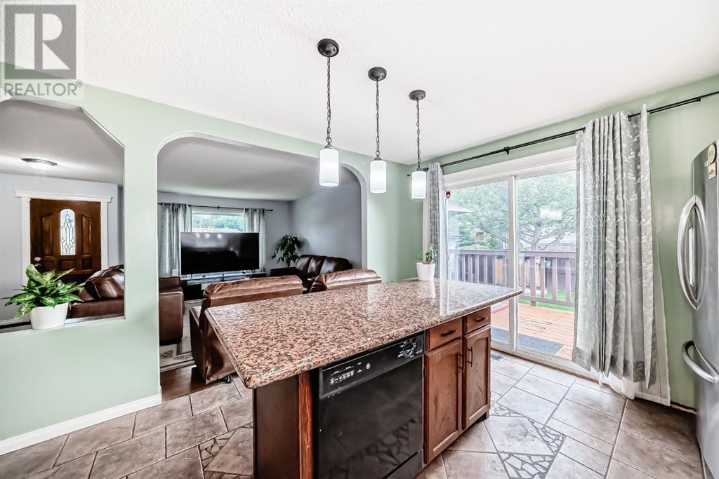 Single Family House Bungalow for Sale in  Pinegreen Close NE Pineridge Calgary 