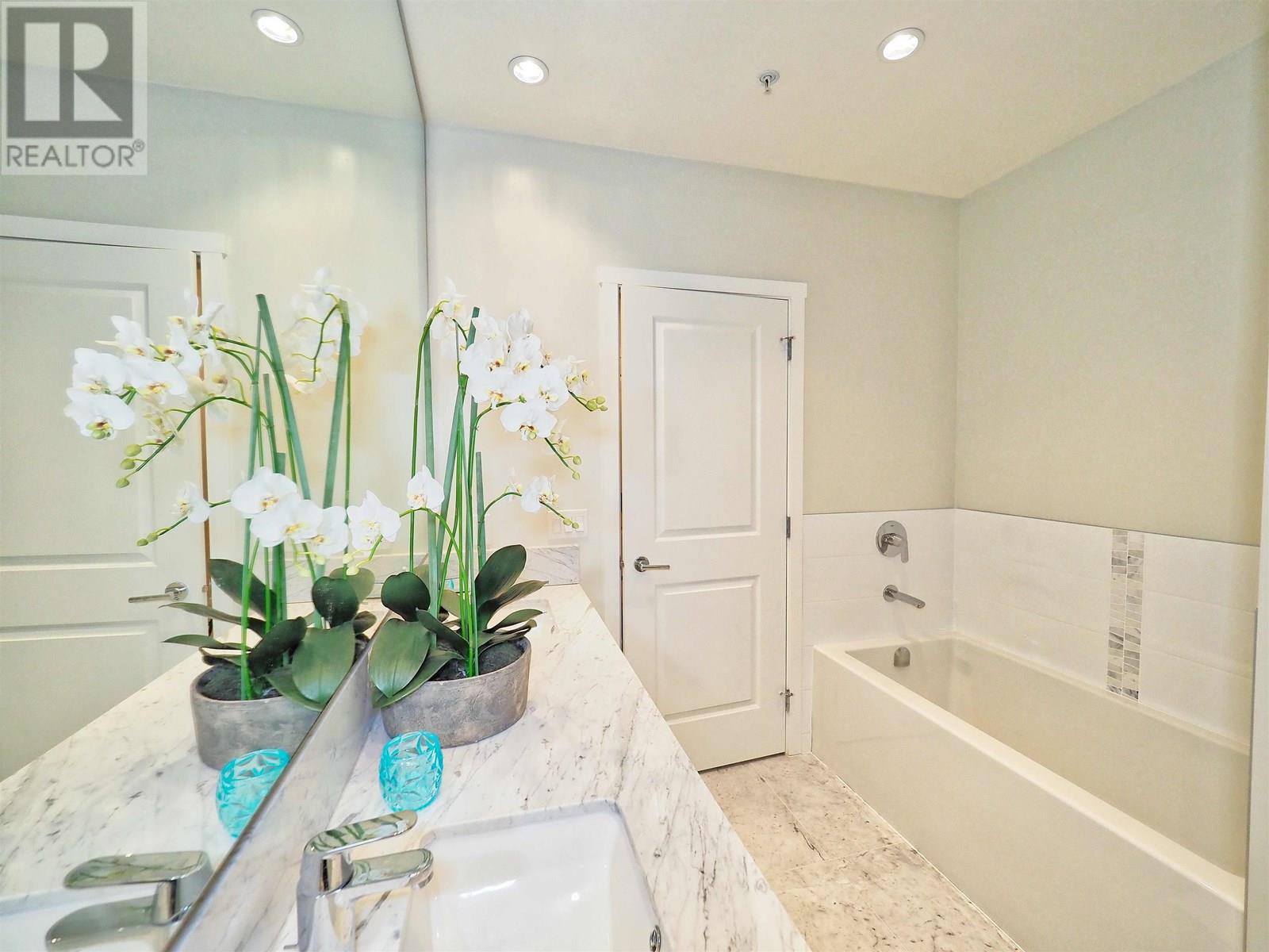 1805 7368 GOLLNER AVENUE, Richmond