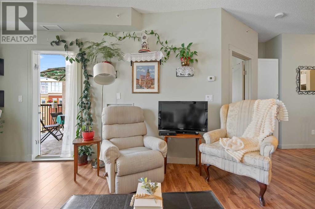 Single Family House for Sale in   Lake Fraser Drive SE Lake Bonavista Calgary 
