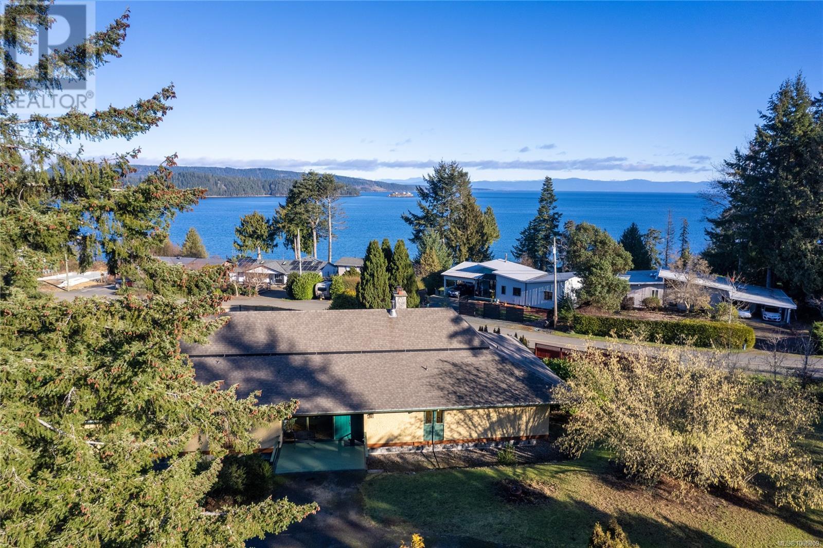 Photo 15 of 160 Kopina Dr, Bowser BC