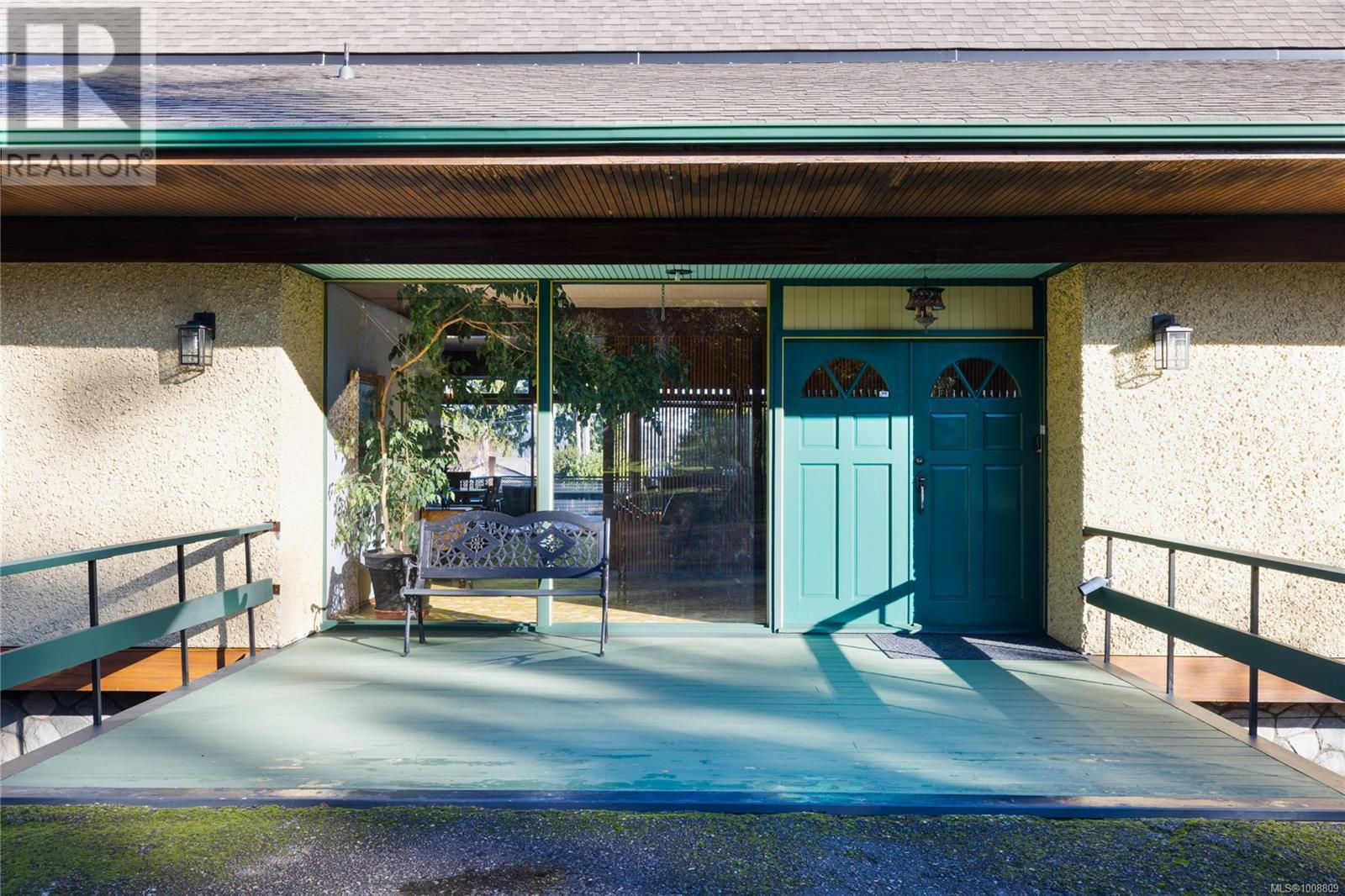 Photo 17 of 160 Kopina Dr, Bowser BC