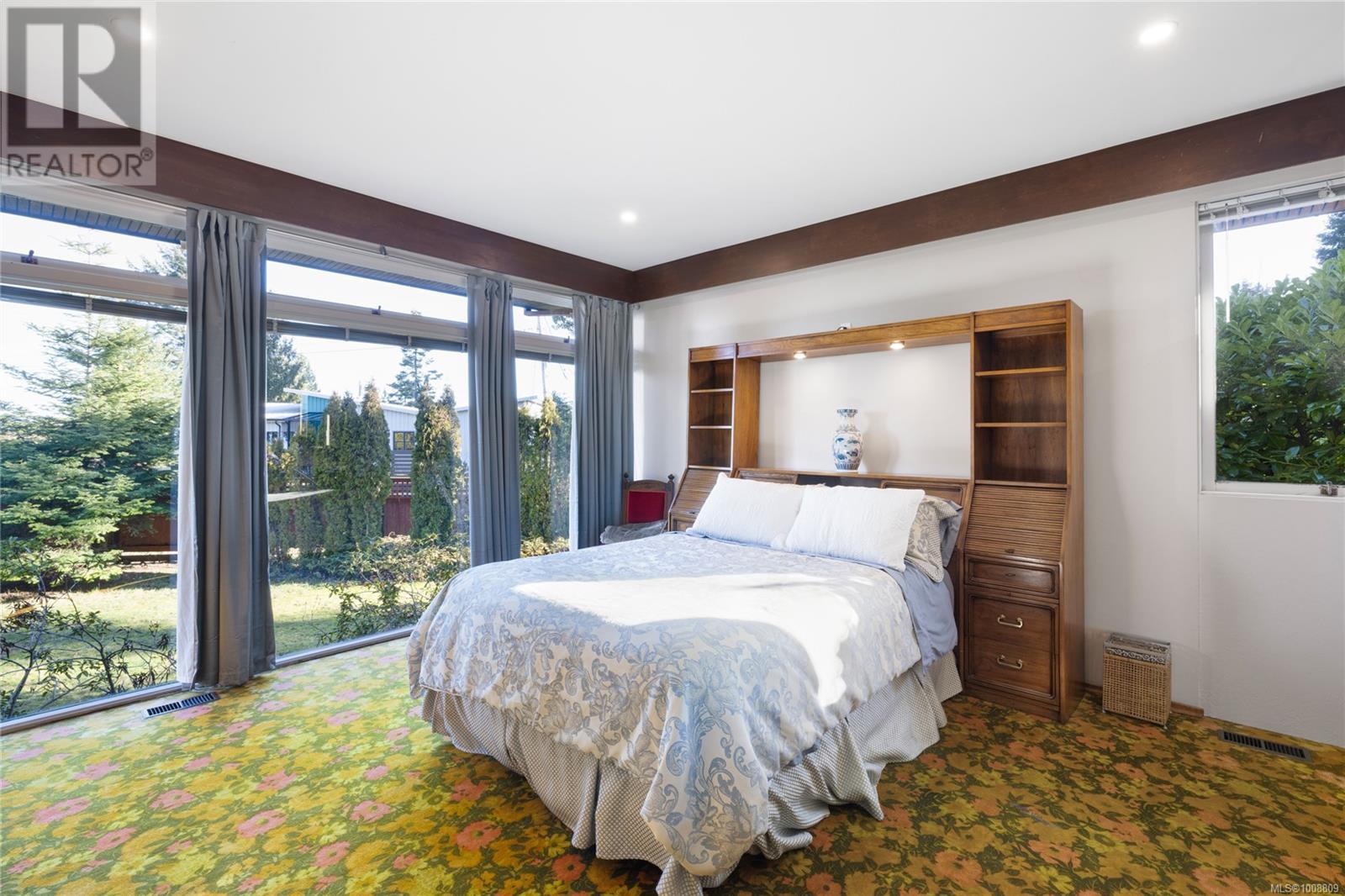 Photo 9 of 160 Kopina Dr, Bowser BC