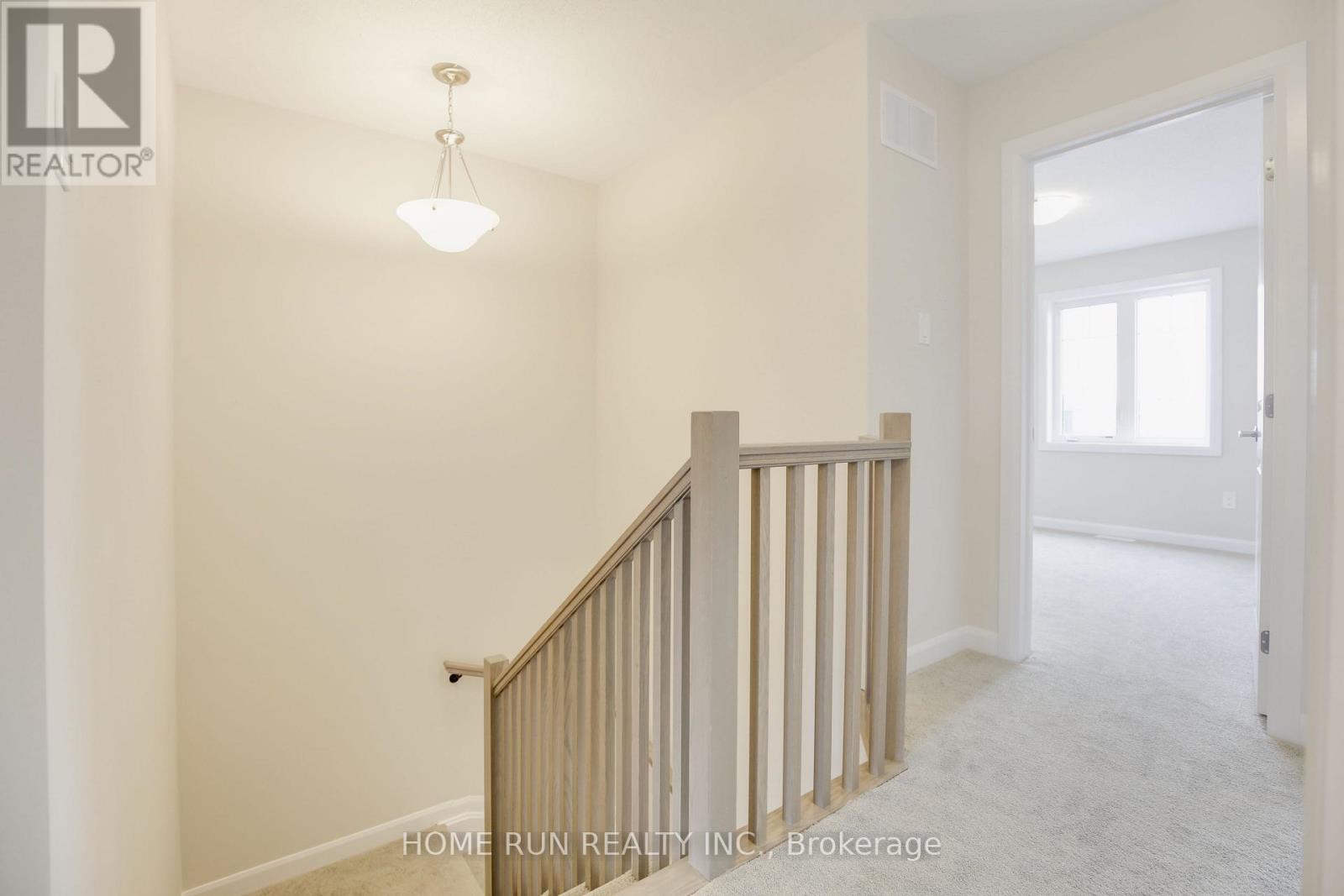 Photo 4 of 760 Jennie Trout Terrace, Ottawa ON