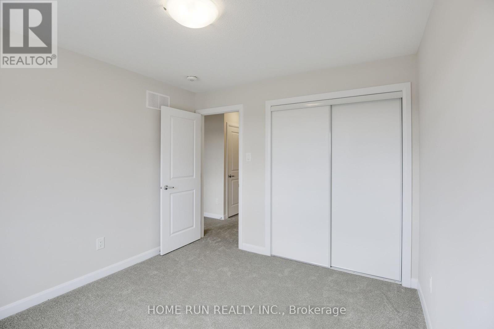 Photo 11 of 760 Jennie Trout Terrace, Ottawa ON