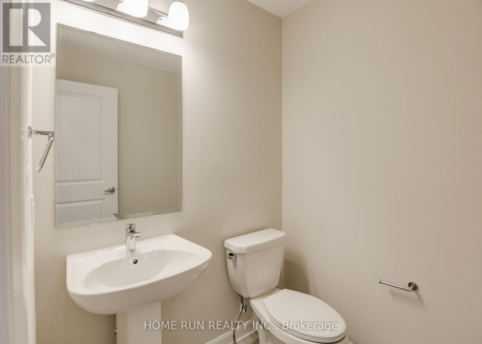 Photo 23 of 760 Jennie Trout Terrace, Ottawa ON