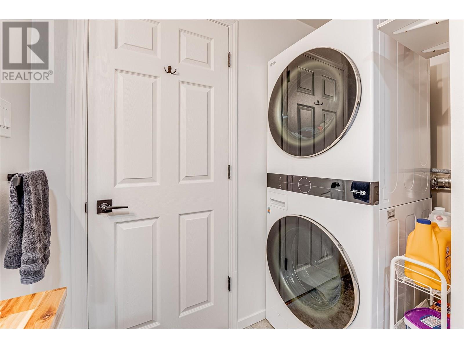 Photo 24 of 4304 Westview Drive, Vernon BC