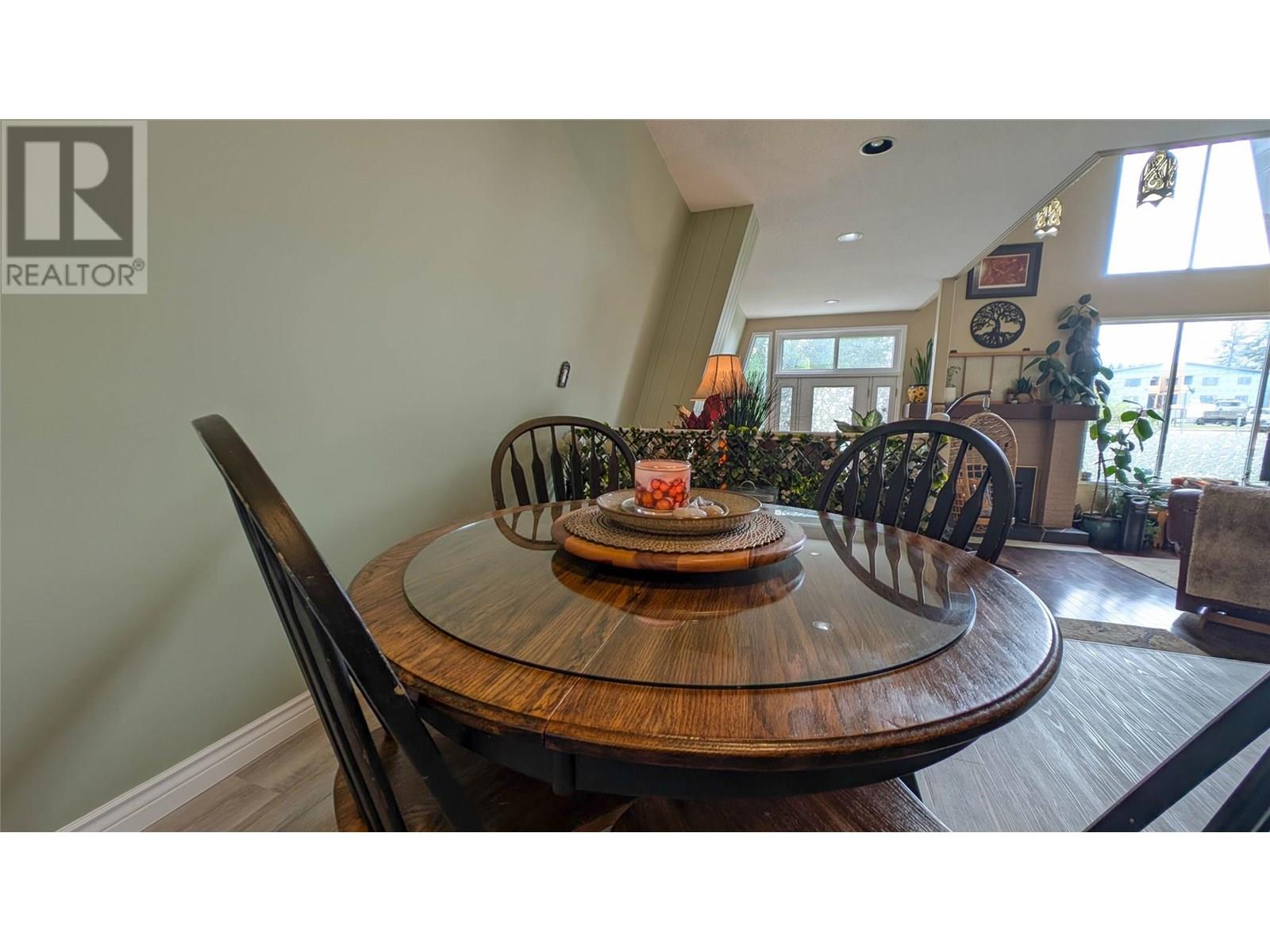 483 305 Street, Kimberley