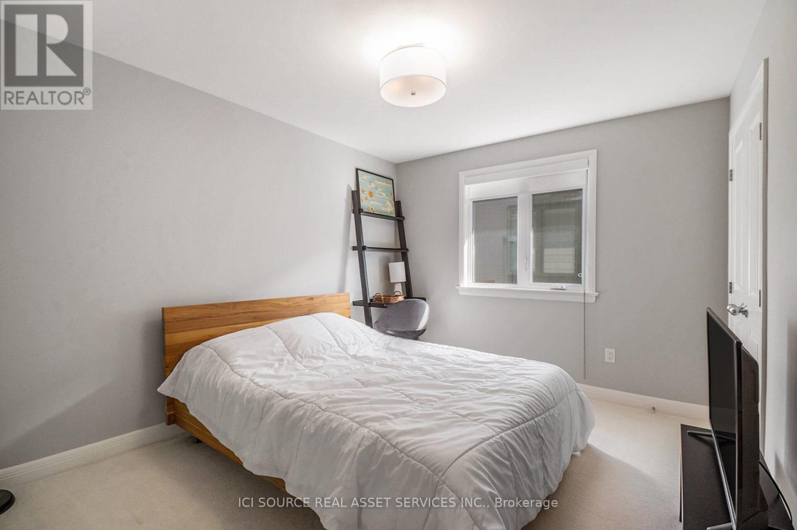Photo 13 of 334 Lysander Place, Ottawa ON