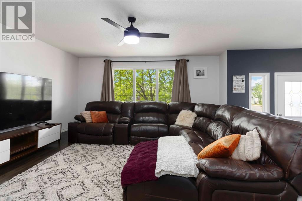 Photo 5 of 247 Loutit Road, Fort Mcmurray AB
