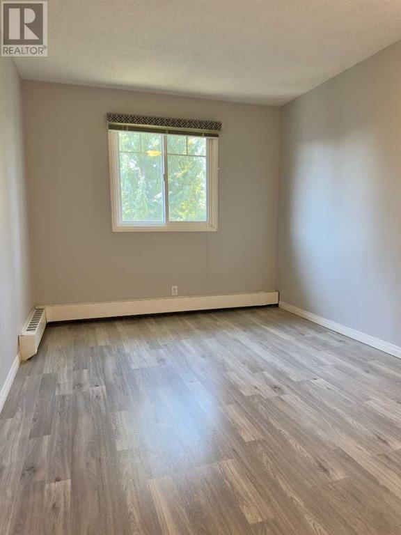 Single Family House for Sale in C  Dalton Drive NW Dalhousie Calgary 