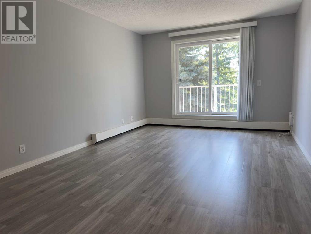 Single Family House for Sale in C  Dalton Drive NW Dalhousie Calgary 