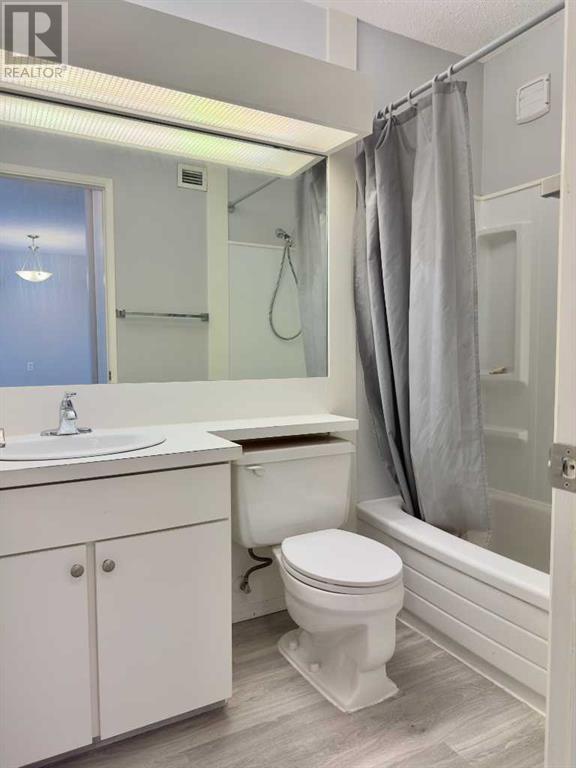 Single Family House for Sale in C  Dalton Drive NW Dalhousie Calgary 