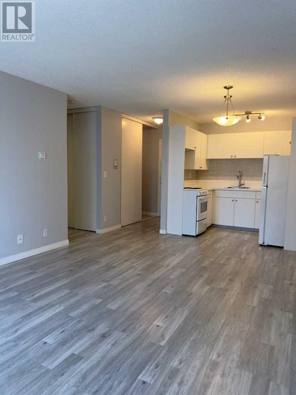 Single Family House for Sale in C  Dalton Drive NW Dalhousie Calgary 