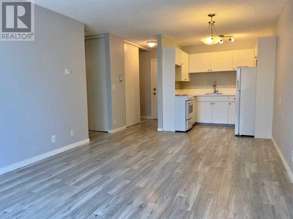 Single Family House for Sale in C  Dalton Drive NW Dalhousie Calgary 