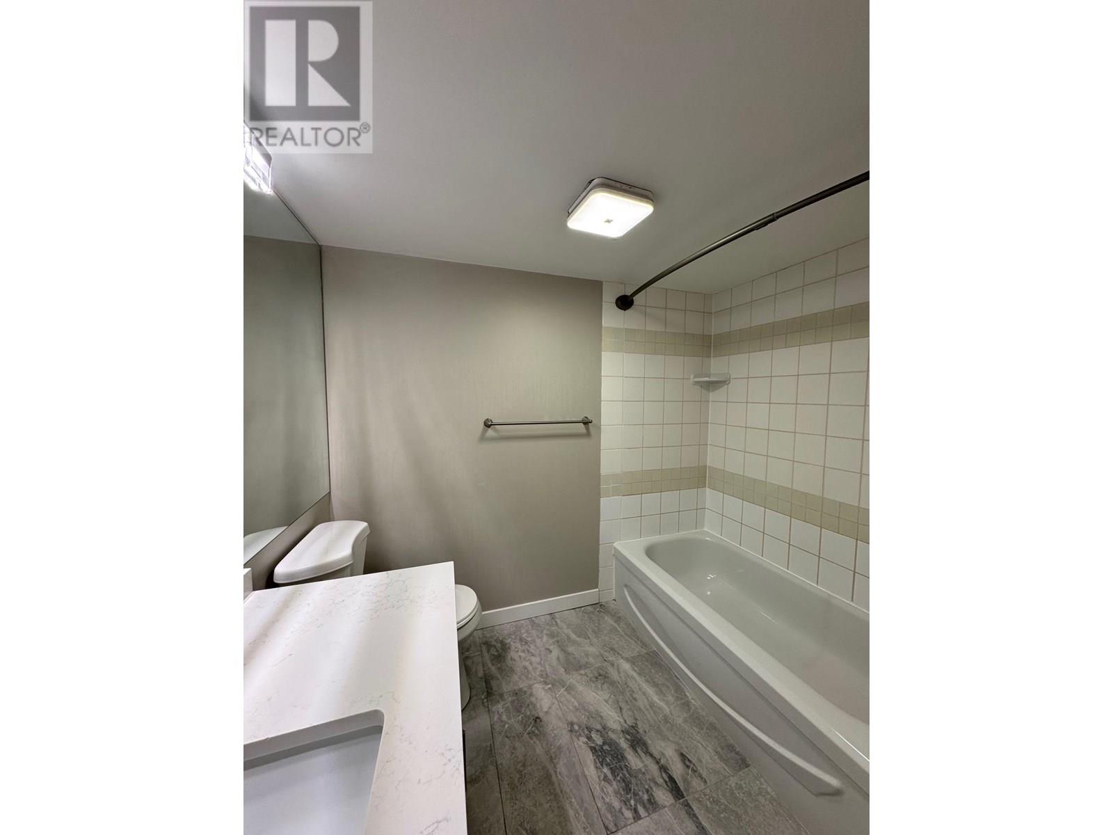 Photo 3 of 805 3970 Carrigan Court, Burnaby BC