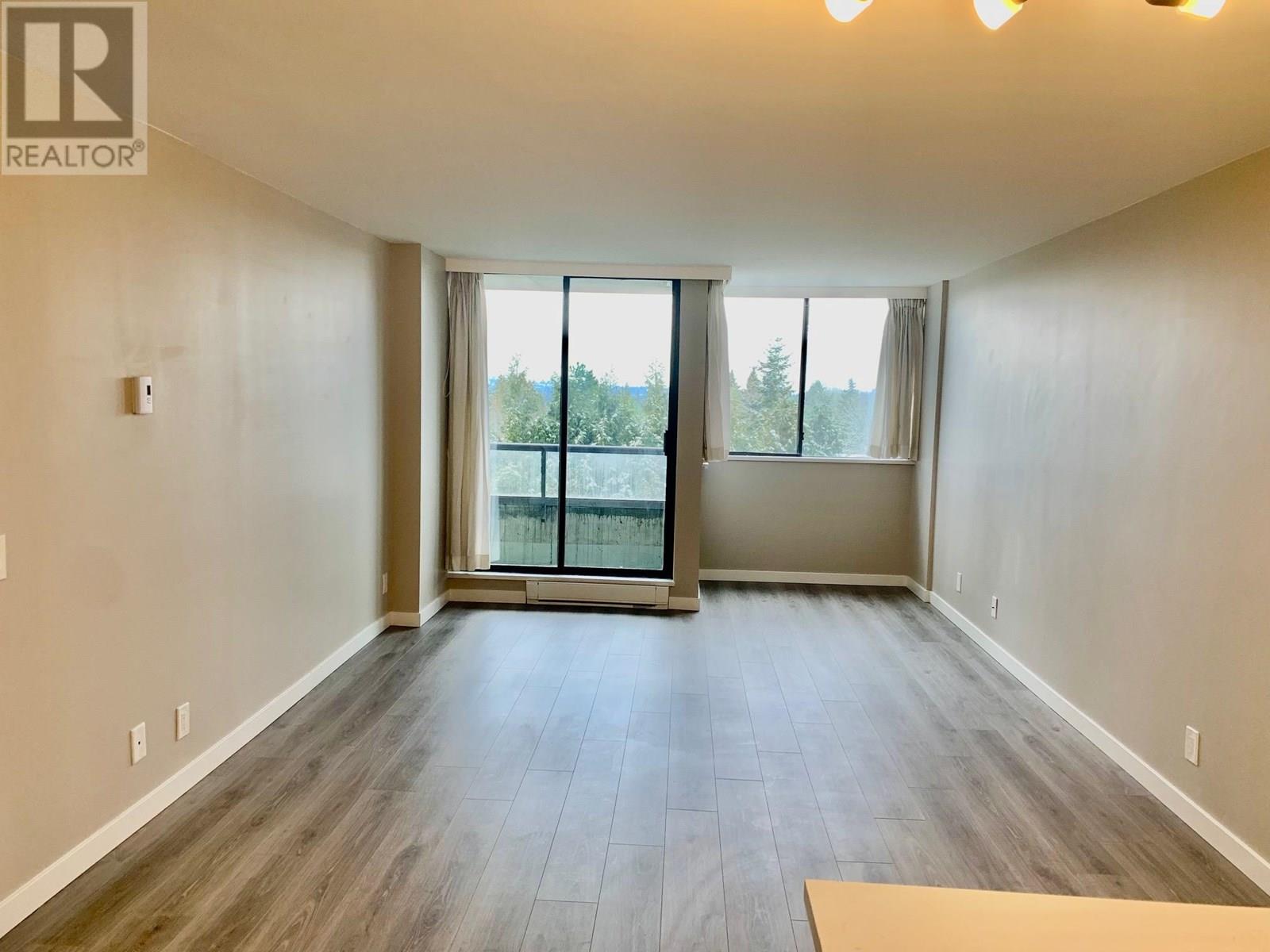 Photo 2 of 805 3970 Carrigan Court, Burnaby BC