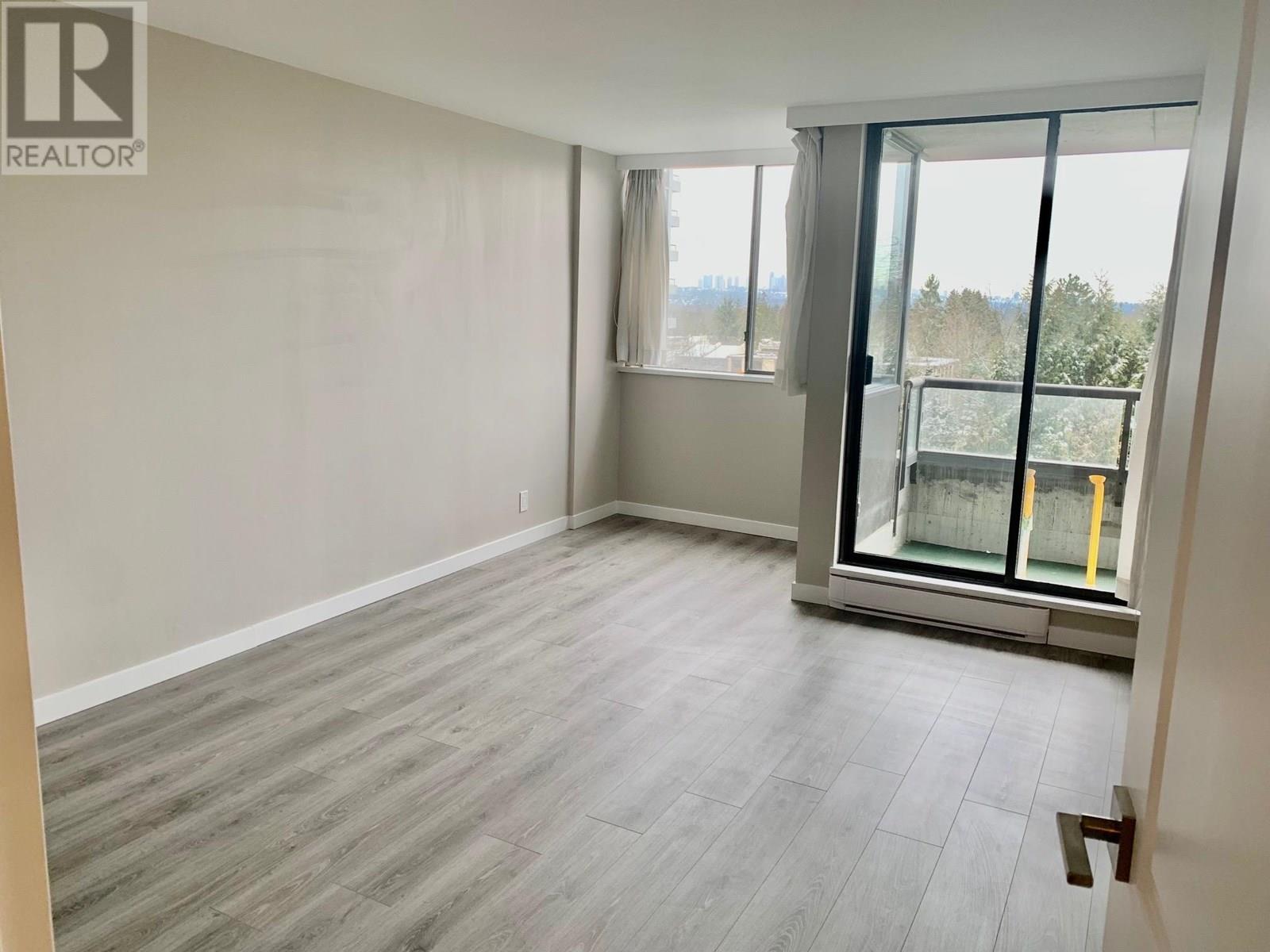 Photo 1 of 805 3970 Carrigan Court, Burnaby BC