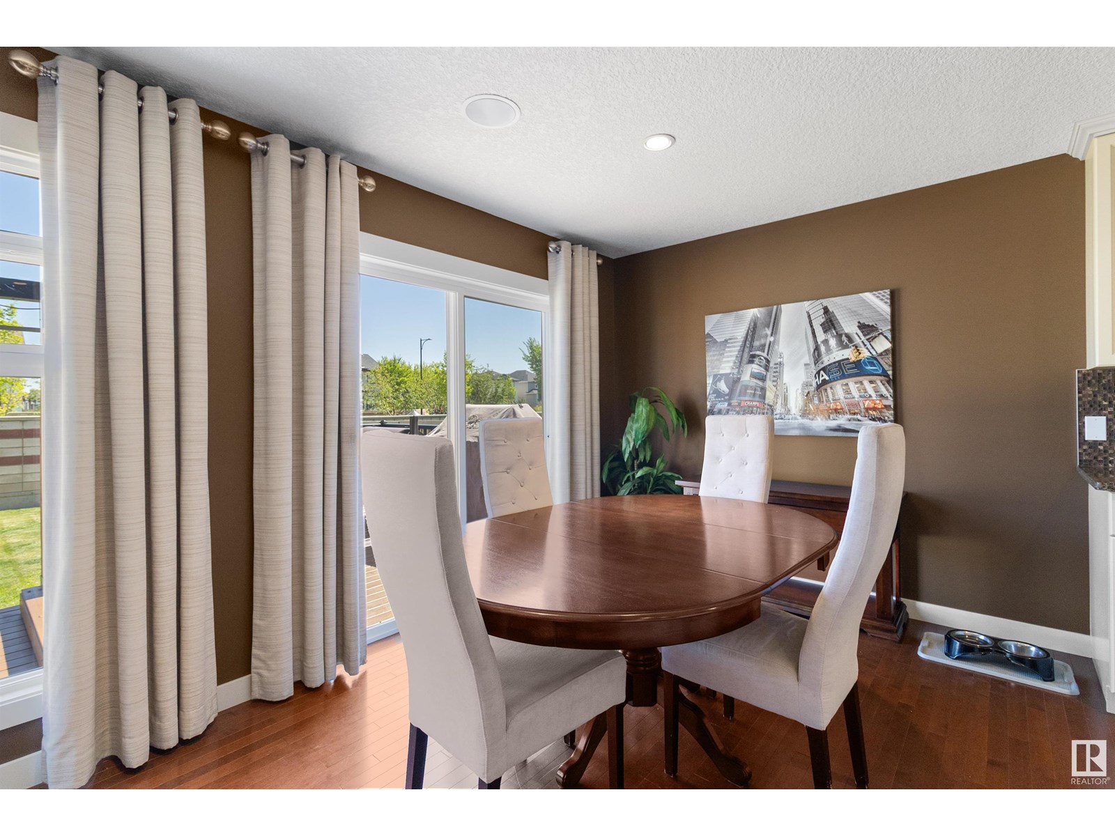 Photo 16 of 3709 Alexander Cr Sw Sw, Edmonton AB