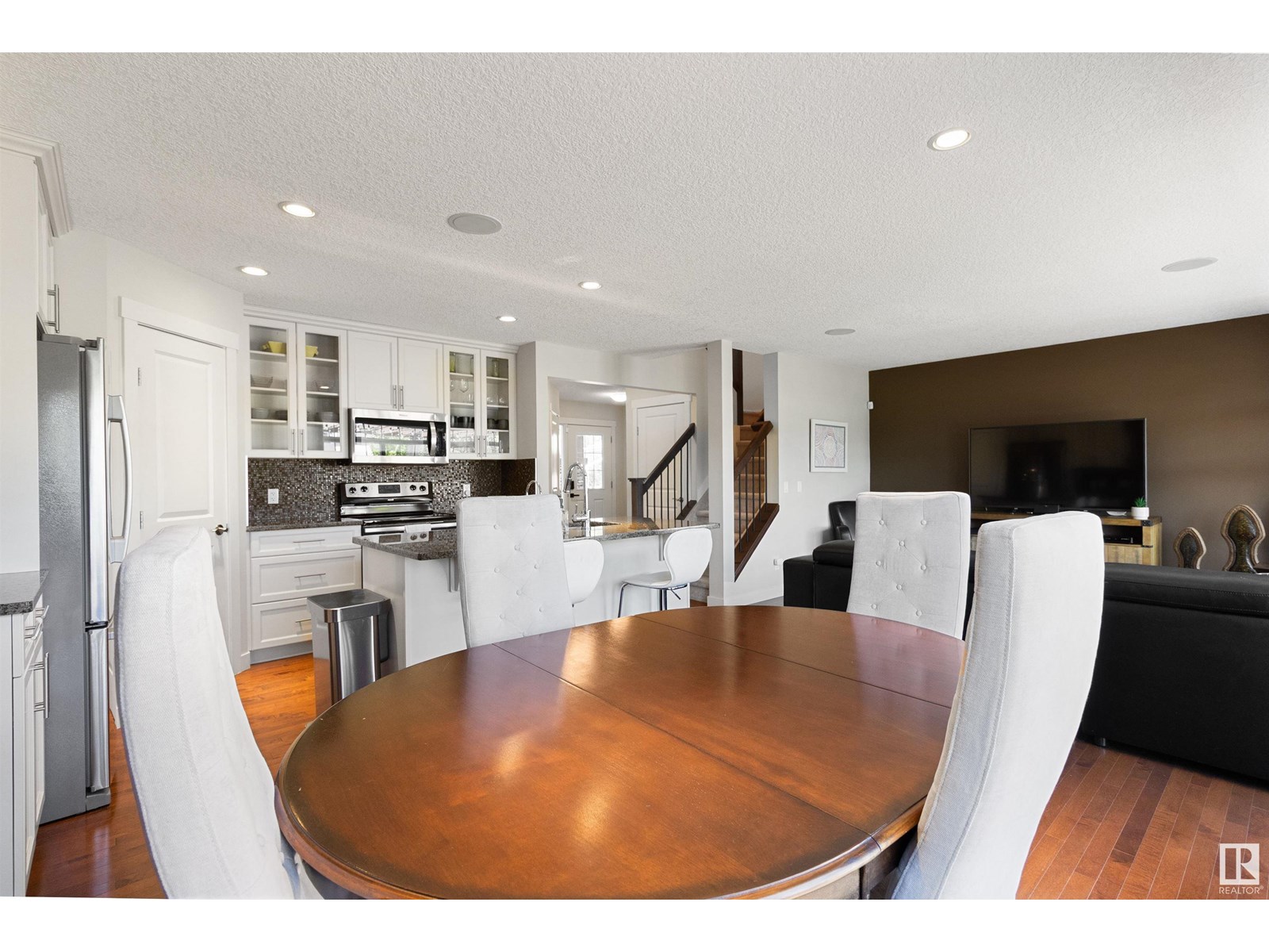 Photo 18 of 3709 Alexander Cr Sw Sw, Edmonton AB