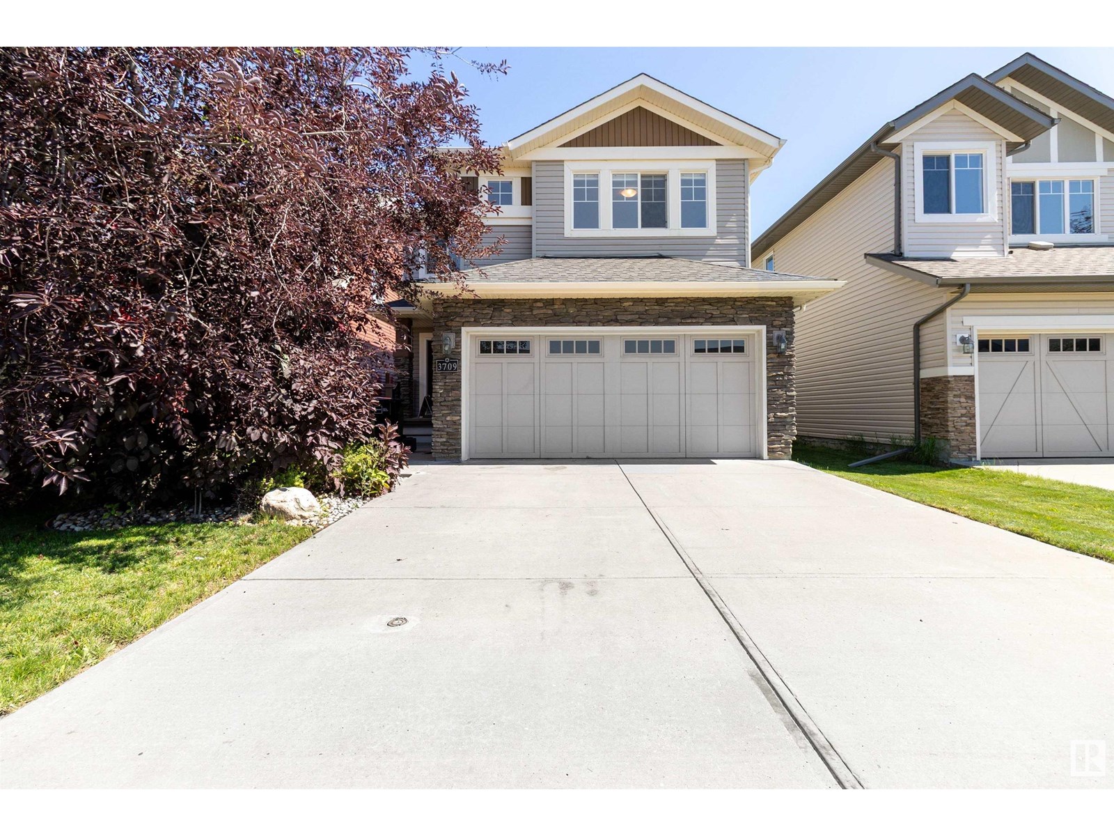 Photo 3 of 3709 Alexander Cr Sw Sw, Edmonton AB