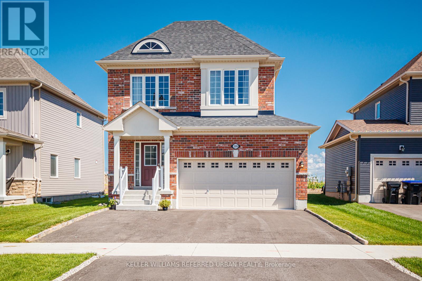 Photo 25 of 209 Breton Street, Clearview ON