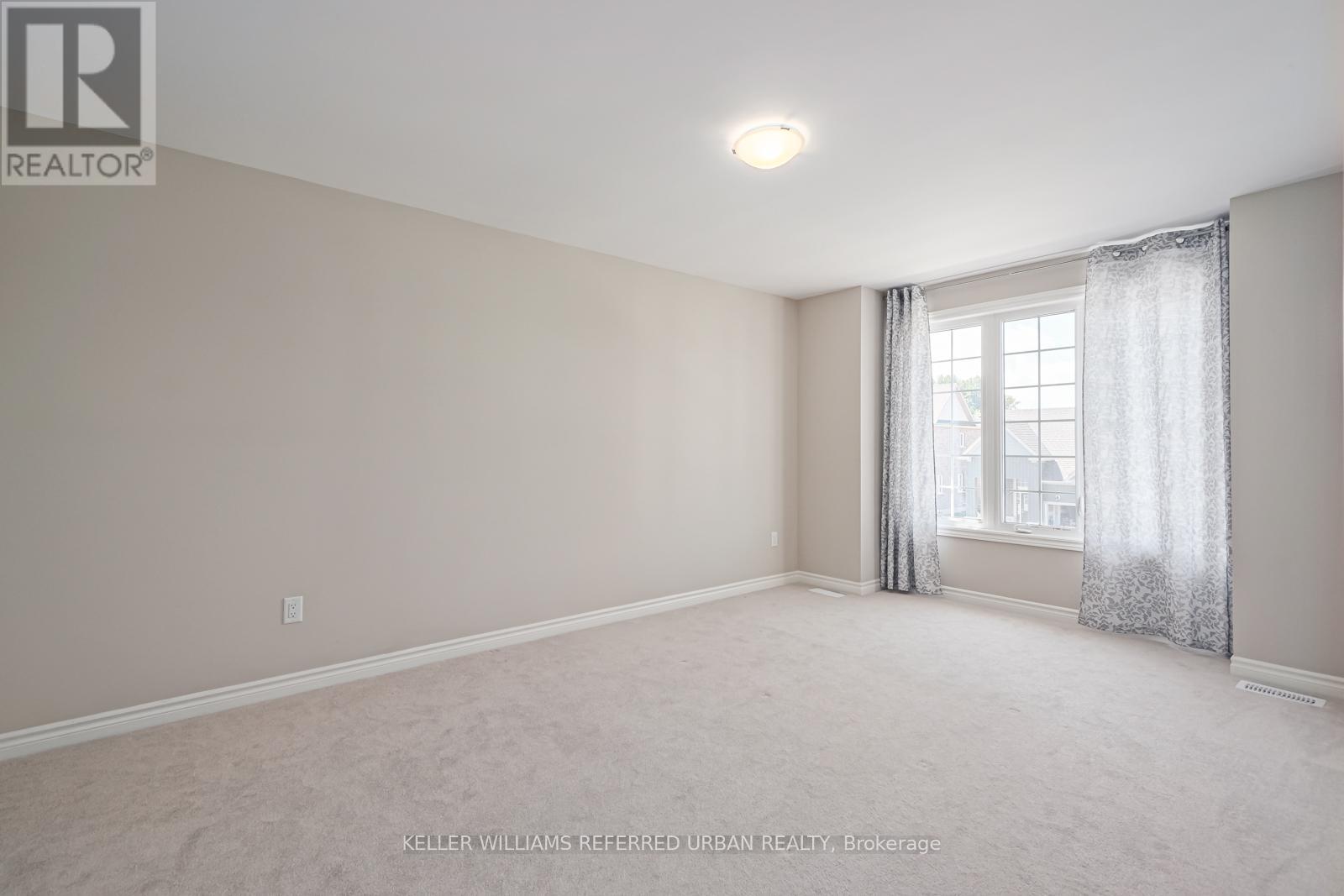 Photo 23 of 209 Breton Street, Clearview ON