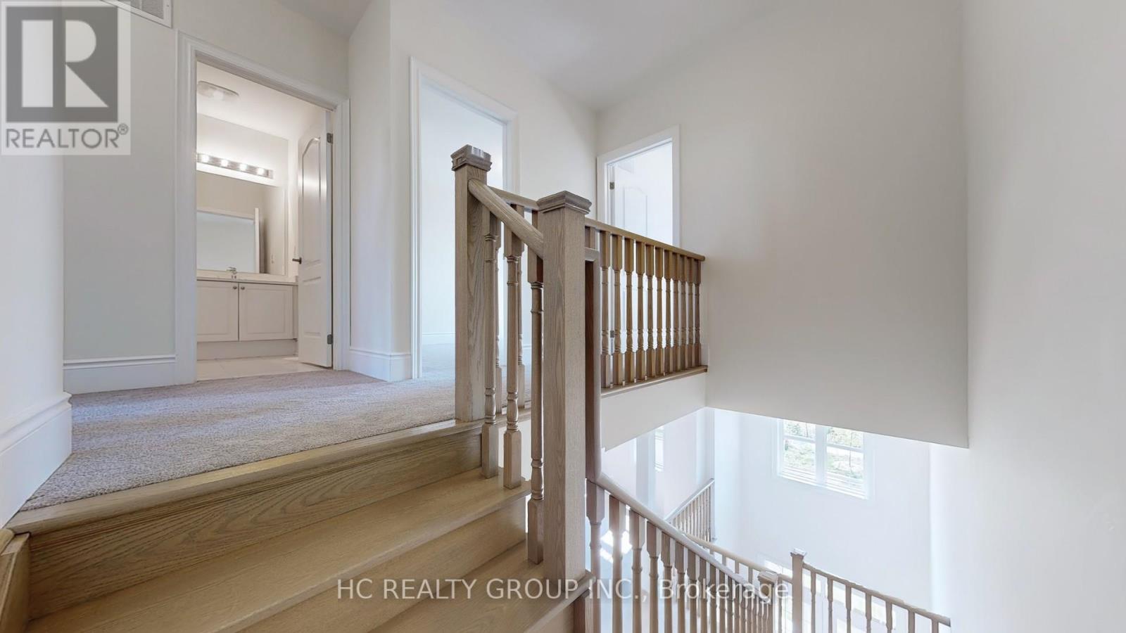 Photo 13 of 24 Foxsparrow Road, Brampton ON
