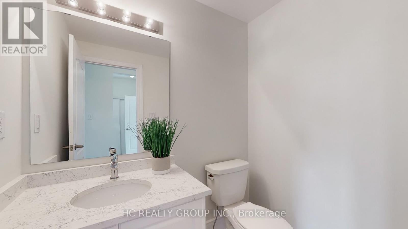 Photo 26 of 24 Foxsparrow Road, Brampton ON