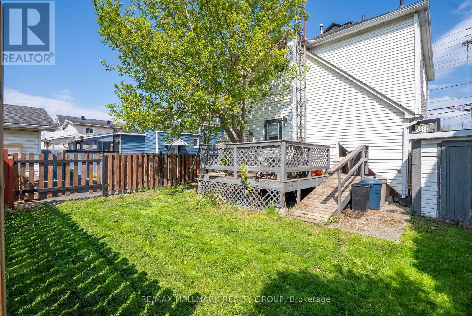 Photo 11 of 334 336 Eleventh Street E, Cornwall ON