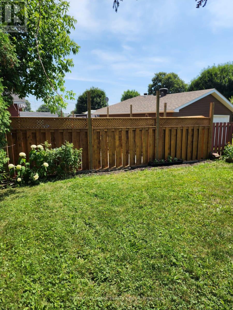 Photo 20 of 334 336 Eleventh Street E, Cornwall ON