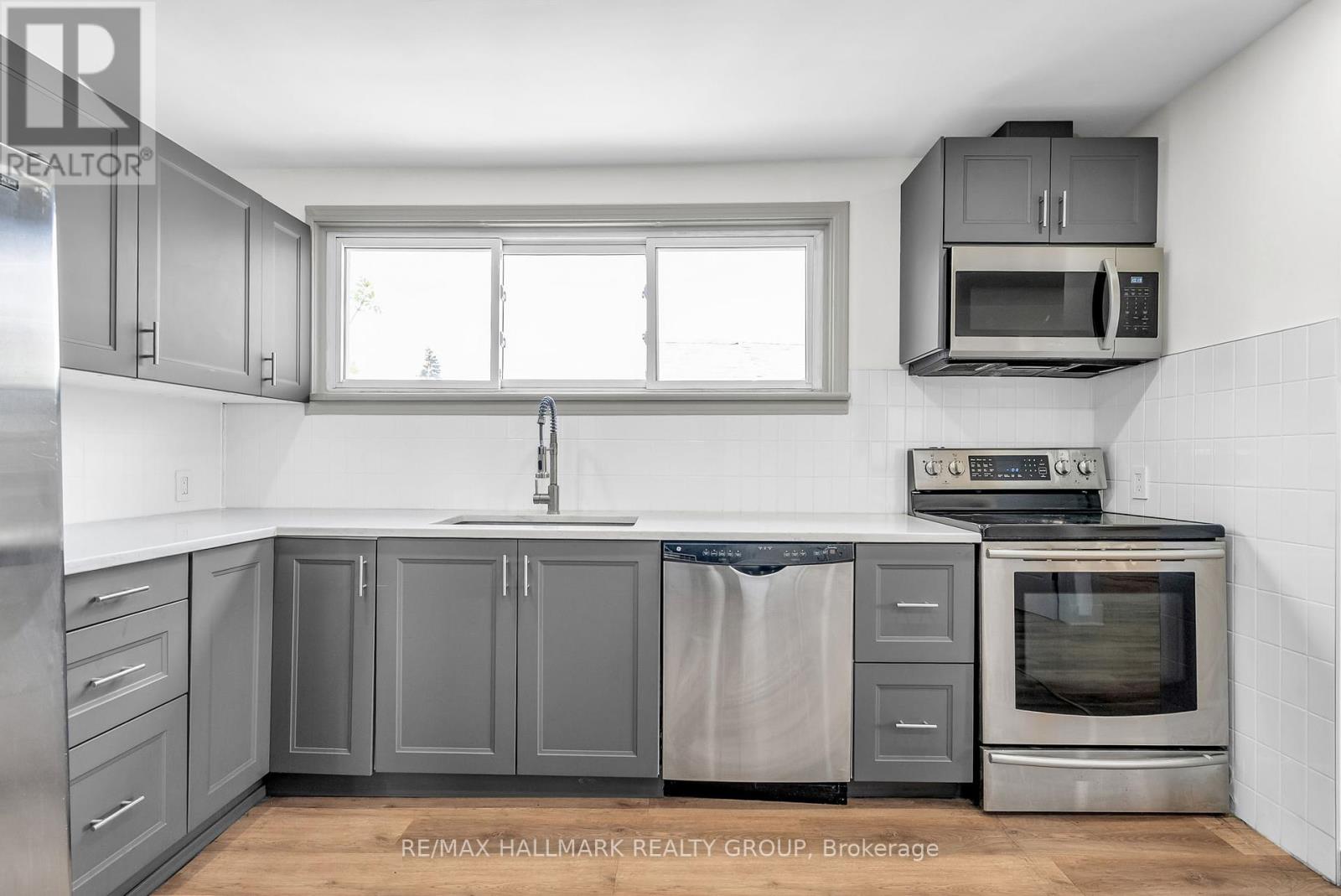 Photo 15 of 334 336 Eleventh Street E, Cornwall ON