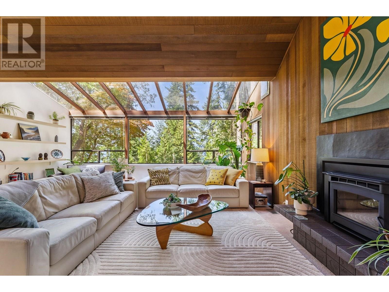 Photo 7 of 385 Oceanview Road, Lions Bay BC