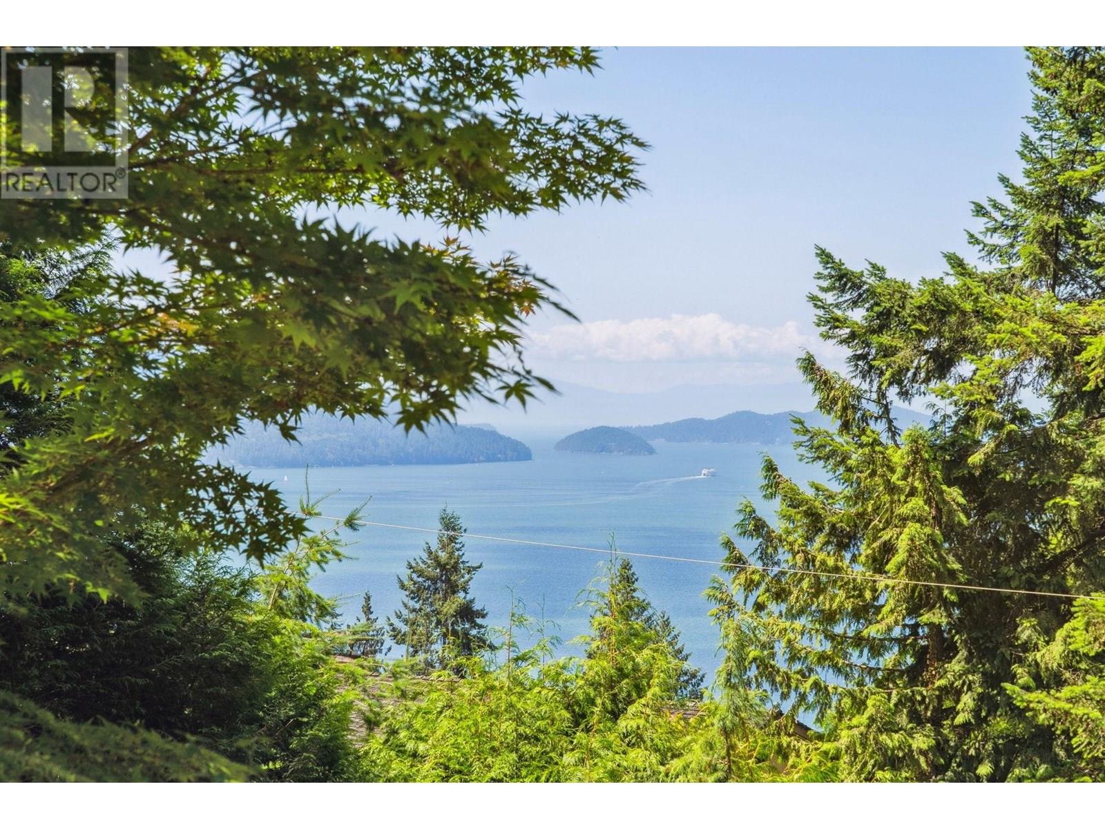 Photo 38 of 385 Oceanview Road, Lions Bay BC