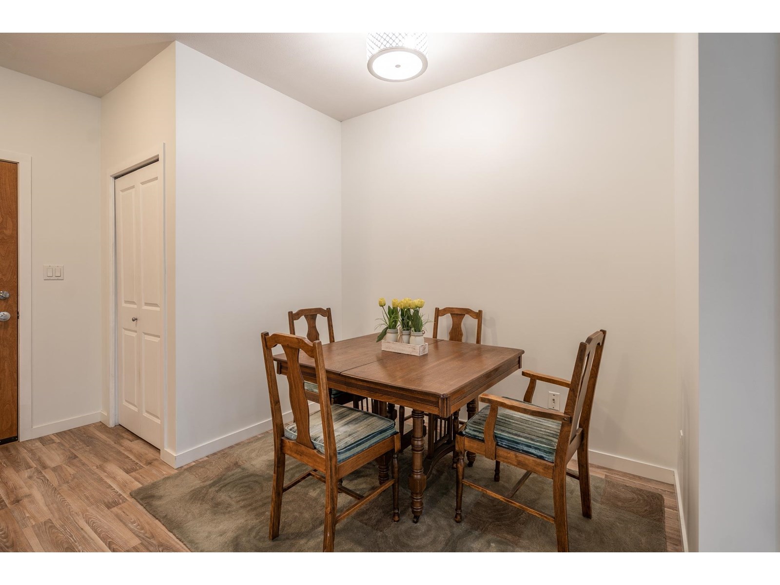 Photo 11 of 309 33318 E Bourquin Crescent, Abbotsford BC