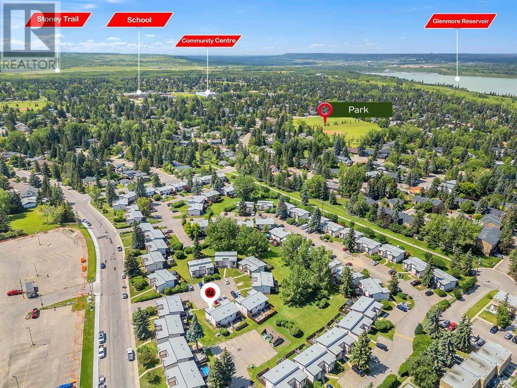 Single Family House Bi-level for Sale in  Oaktree Close SW Oakridge Calgary 