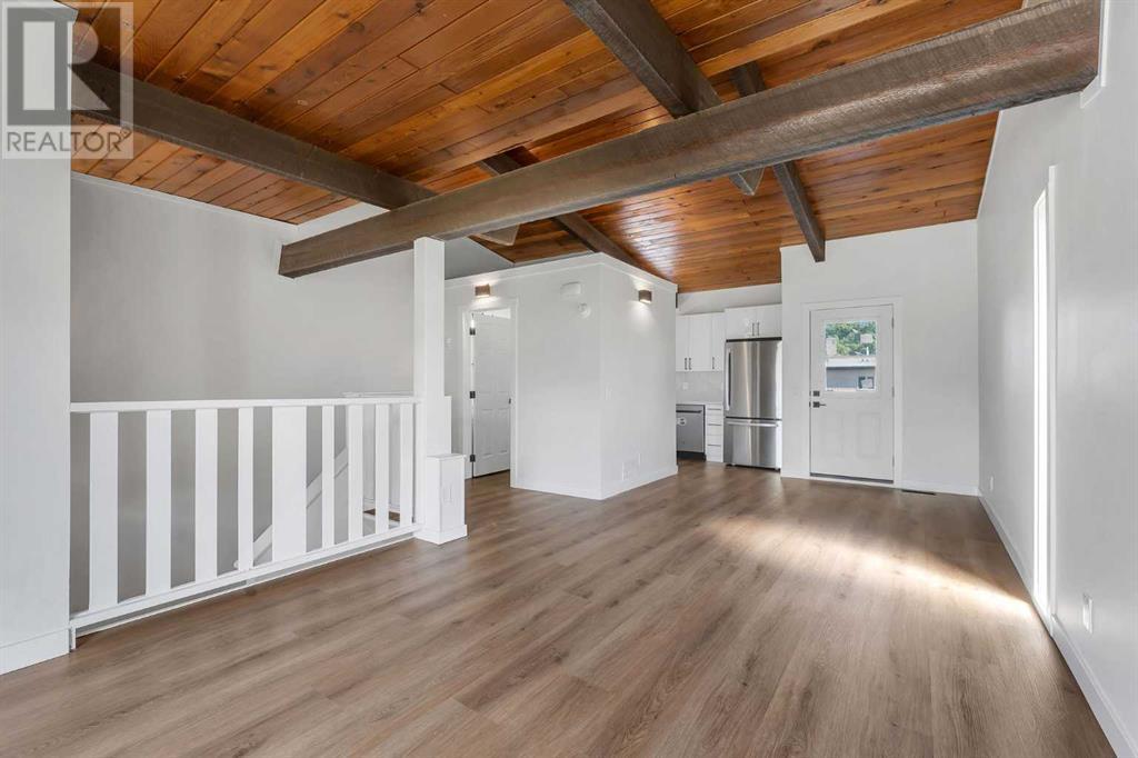 Single Family House Bi-level for Sale in  Oaktree Close SW Oakridge Calgary 