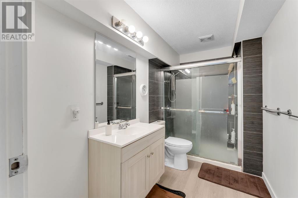 Single Family House for Sale in  Kincora Drive NW Kincora Calgary 