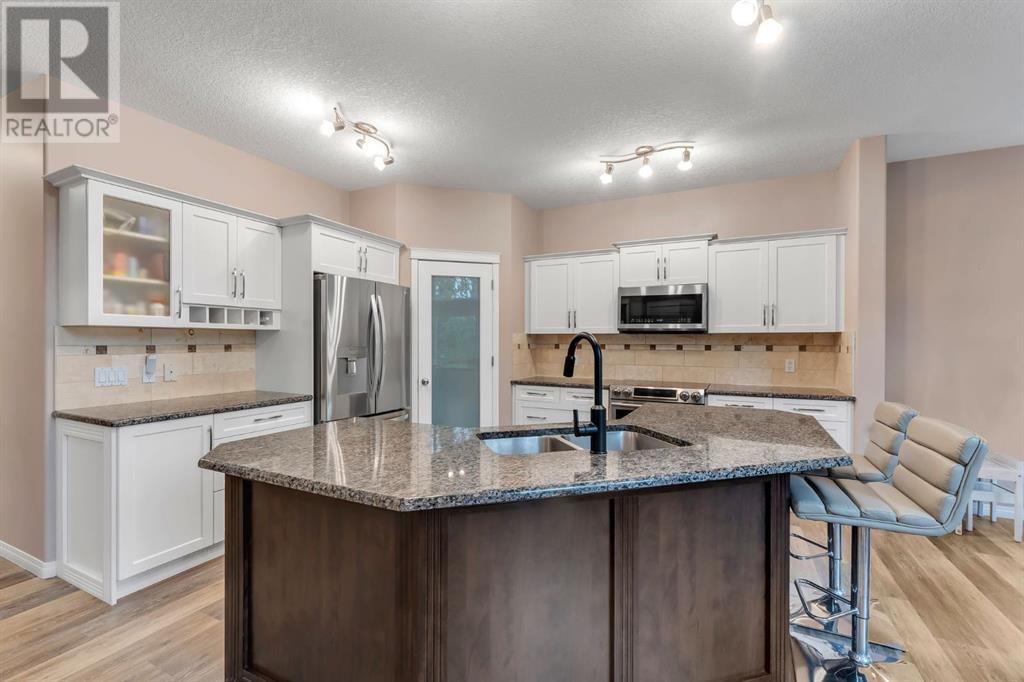 Single Family House for Sale in  Kincora Drive NW Kincora Calgary 