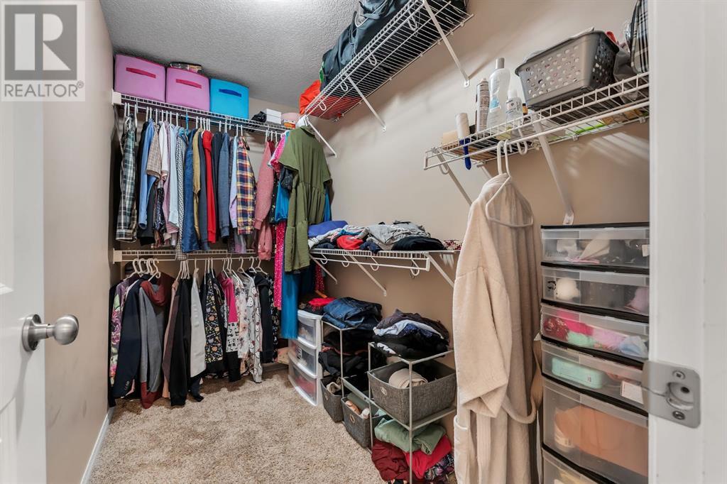 Single Family House for Sale in  Kincora Drive NW Kincora Calgary 