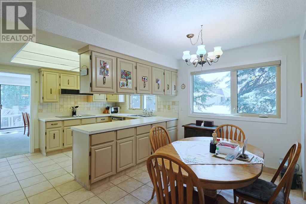 Single Family House for Sale in   Varsity Estates Drive NW Varsity Calgary 